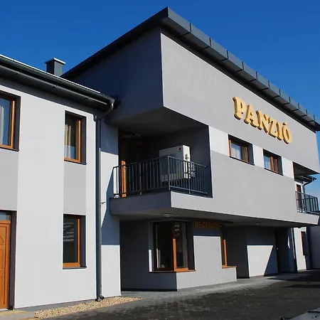 M36 Panzio Es Apartman Отель типа 