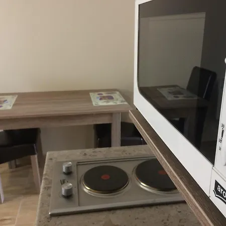 M36 Panzio Es Apartman Отель типа 