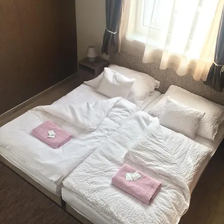 M36 Panzio Es Apartman Отель типа 
